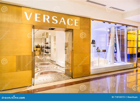 outlet novara versace